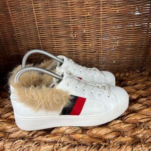 Steve Madden Sz 7.5 Women's White Belle Faux-Fur Lace-Up Platforms Sneakers